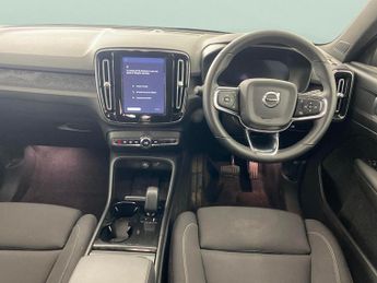 Volvo XC40 Recharge 69kWh Core (231 ps) - PARK ASSIST - LED - NAV