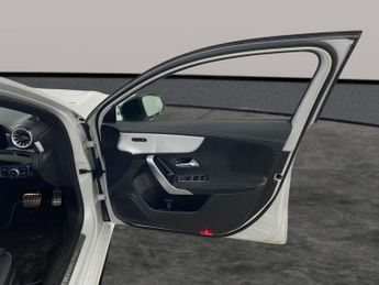 Mercedes-Benz A Class 1.3 A180 AMG Line Edition (Executive) 7G-DCT (136 ps) - SELF PAR