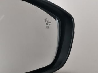 Peugeot E-208 50kWh GT Premium (136 ps) - PARK ASSIST - LED - REVERSE CAM