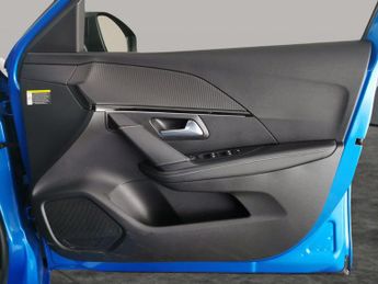 Peugeot E-208 50kWh GT Premium (136 ps) - PARK ASSIST - LED - REVERSE CAM