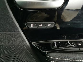Kia Niro 64kWh 4+ (201 bhp) - LED - REVERSE CAM - NAV