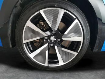 Peugeot E-208 50kWh GT Premium (136 ps) - PARK ASSIST - LED - REVERSE CAM