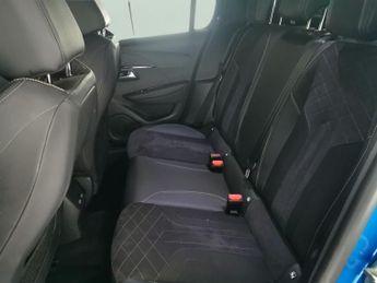 Peugeot E-208 50kWh GT Premium (136 ps) - PARK ASSIST - LED - REVERSE CAM