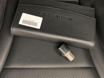 Mercedes-Benz EQC EQC 400 80kWh Sport 4MATIC (408 ps) - HEATED LEATHER - MIRROR PA