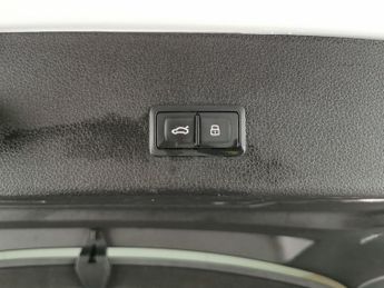 Audi e-tron 55 Black Edition Sportback quattro 95kWh (11kW Charger) (408 ps)