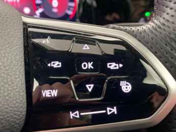 Volkswagen Golf 2.0 TDI GTD DSG (200 ps) - PADDLE SHIFT - SPORTS SEATS - PRIVACY