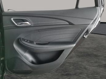 MG Mg5 61.1kWh Exclusive Long Range (156 ps) - LED - REVERSE CAM - NAV