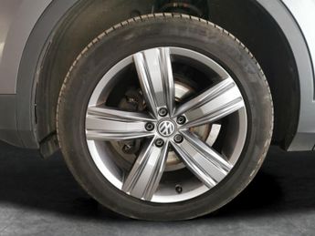 Volkswagen Tiguan Allspace 2.0 TDI SEL DSG (150 ps) - CARPLAY - KEYLESS ENTRY - LED