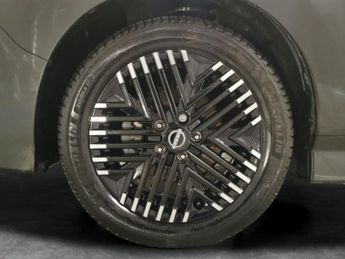 Nissan Leaf 39kWh N-Connecta (150 ps) - LANE DEPARTURE  - HEAT PACK