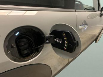 Mini Electric Hatch Cooper SE 32.6kWh Level 2 (184 ps) - 17IN ALLOYS - LED - REVERSE