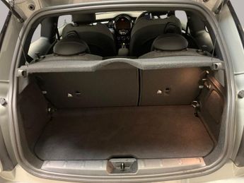 Mini Electric Hatch Cooper SE 32.6kWh Level 2 (184 ps) - 17IN ALLOYS - LED - REVERSE
