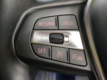 BMW 3 Series 2.0 330e 12kWh Sport Pro Plug-in (292 ps) - HEATED SEATS - NAV