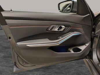 BMW 3 Series 2.0 330e 12kWh Sport Pro Plug-in (292 ps) - HEATED SEATS - NAV