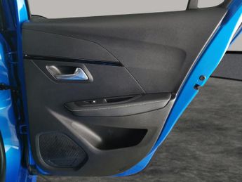 Peugeot E-208 50kWh GT Premium (136 ps) - PARK ASSIST - LED - REVERSE CAM