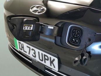 Hyundai Kona 39kWh Premium (10.5kW Charger) (136 ps) - HEATED SEATS - HEATED 