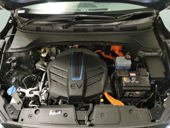 Hyundai Kona 39kWh Premium (10.5kW Charger) (136 ps) - HEATED SEATS - HEATED 