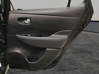 Nissan Leaf 39kWh N-Connecta (150 ps) - LANE DEPARTURE  - HEAT PACK