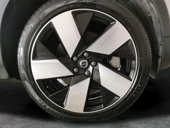 Volvo C40 Recharge 69kWh Ultimate (231 ps) - HK AUDIO - CARPLAY - SURROUND