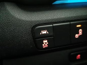 Kia Niro 64kWh 4+ (201 bhp) - LED - REVERSE CAM - NAV