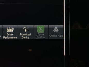 Volvo XC40 1.5h T4 Recharge 10.7kWh Plus Plug-in (211 ps) - KEYLESS ENTRY