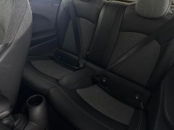 Mini Electric Hatch Cooper SE 32.6kWh Level 2 (184 ps) - HEATED SEATS - NAV - BLUETO