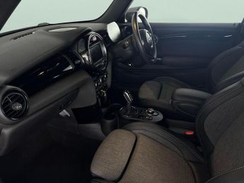 Mini Electric Hatch Cooper SE 32.6kWh Level 2 (184 ps) - HEATED SEATS - NAV - BLUETO