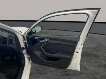 Audi A1 1.0 TFSI 30 SE Sportback S Tronic (116 ps) - DIGITAL DASH - PADD