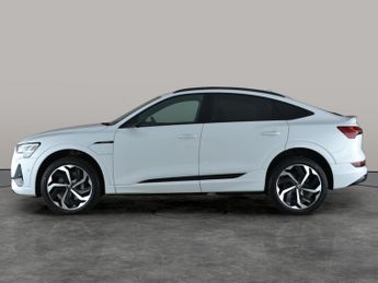 Audi e-tron 300kW 55 Quattro 95kWh Black Ed [C+S] - FRONT AND REAR PARKING C