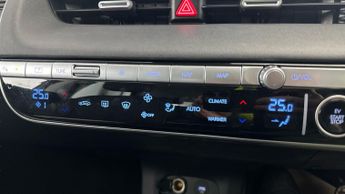 Hyundai Ioniq 5 77kWh Ultimate AWD (325 ps) - HEATED LEATHER - HEATED STEERING