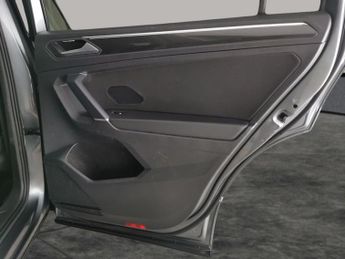 Volkswagen Tiguan Allspace 2.0 TDI SEL DSG (150 ps) - CARPLAY - KEYLESS ENTRY - LED