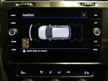 Volkswagen E-golf 35.8kWh e-Golf (136 ps) - CLIMATE CONTROL - DAB - USB AUDIO