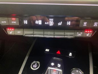 Audi Q4 E-tron 40 Sport 82kWh (204 ps) - HEATED SEATS - LANE DEPARTURE  - BLUET