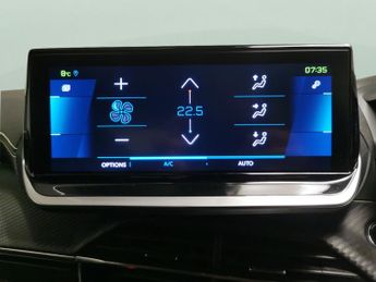 Peugeot E-2008 50kWh GT (7kW Charger) (136 ps) - LED - REVERSE CAM - NAV
