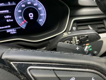 Audi A4 35 TFSI Technik S Tronic [Comfort+Sound] - REVERSE CAM - HEATED 