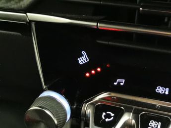 Peugeot E-2008 50kWh GT (7kW Charger) (136 ps) - LED - REVERSE CAM - NAV