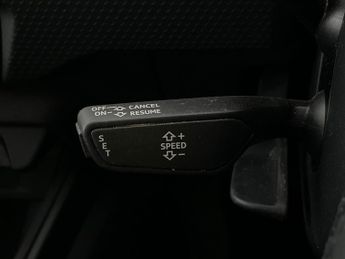 Audi A1 1.0 TFSI 25 Technik Sportback S Tronic (95 ps) - CRUISE - DIGITA