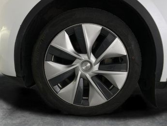 Tesla Model Y SUV RWD (346 ps) - LED - REVERSE CAM - NAV