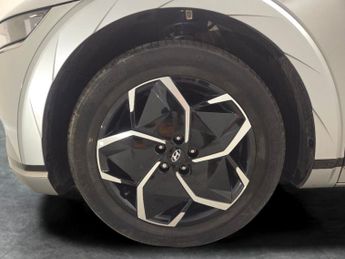 Hyundai Ioniq 5 73kWh Premium (217 ps) - REVERSE CAM - NAV - HEATED SEATS