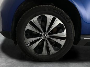 Mercedes-Benz EQC EQC 400 80kWh Sport 4MATIC (408 ps) - HEATED LEATHER - MIRROR PA