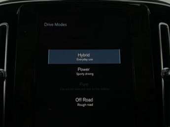 Volvo XC40 1.5h T4 Recharge 10.7kWh Core Plug-in (211 ps) - LED - LANE DEPA