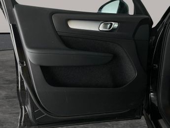 Volvo XC40 1.5h T4 Recharge 10.7kWh Core Plug-in (211 ps) - LED - LANE DEPA