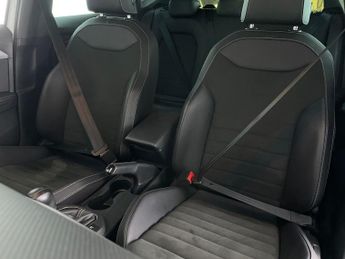 Seat Ibiza 1.0 TSI XCELLENCE Lux DSG (110 ps) - LED - REVERSE CAM - NAV