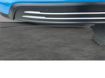 Hyundai Kona 39kWh Premium (10.5kW Charger) (136 ps) - HEATED SEATS - HEATED 