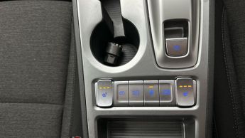 Hyundai Kona 39kWh Premium (10.5kW Charger) (136 ps) - HEATED SEATS - HEATED 