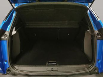 Peugeot E-2008 50kWh GT (7kW Charger) (136 ps) - LED - REVERSE CAM - NAV