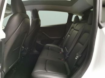 Tesla Model Y SUV RWD (346 ps) - HEATED STEERING - BLIND SPOT ASSIST - WIFI