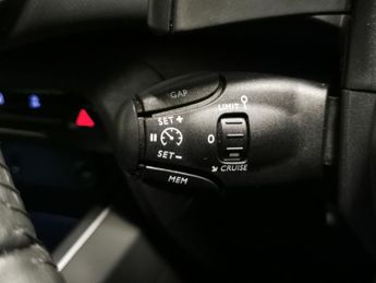 Citroen C5 Aircross 1.2 PureTech Shine EAT8 (130 ps) - REVERSE CAM - ALCANTARA - NAV