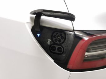 Tesla Model Y SUV RWD (346 ps) - HEATED STEERING - BLIND SPOT ASSIST - WIFI