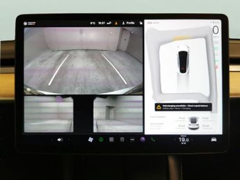 Tesla Model Y SUV RWD (346 ps) - HEATED STEERING - BLIND SPOT ASSIST - WIFI