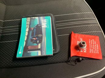 Seat Mii 36.8kWh (83 ps) - SD CARD MEDIA INPUT - PARK SENSORS